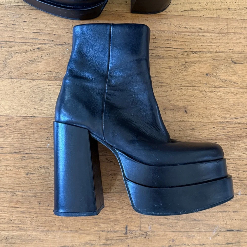 Steve Madden Black Platform Ankle Boots